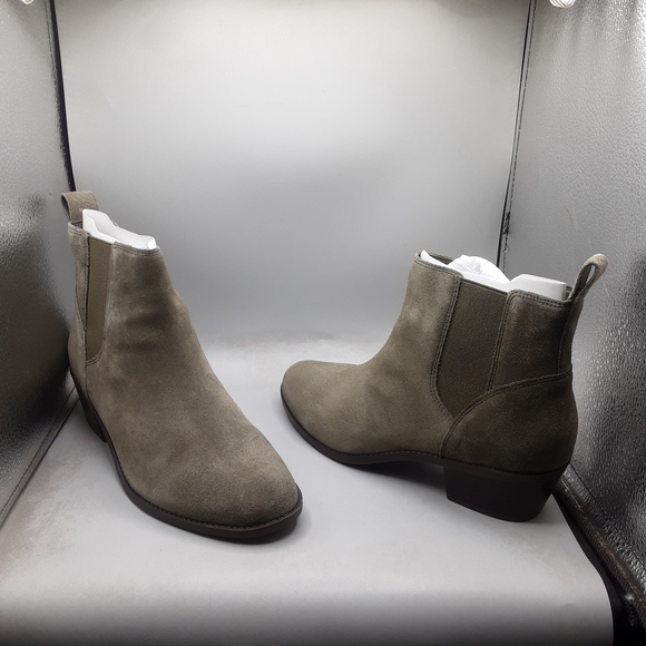 Vionic Womens Olive Suede Ankle Boots 9M - Picture 1 of 12